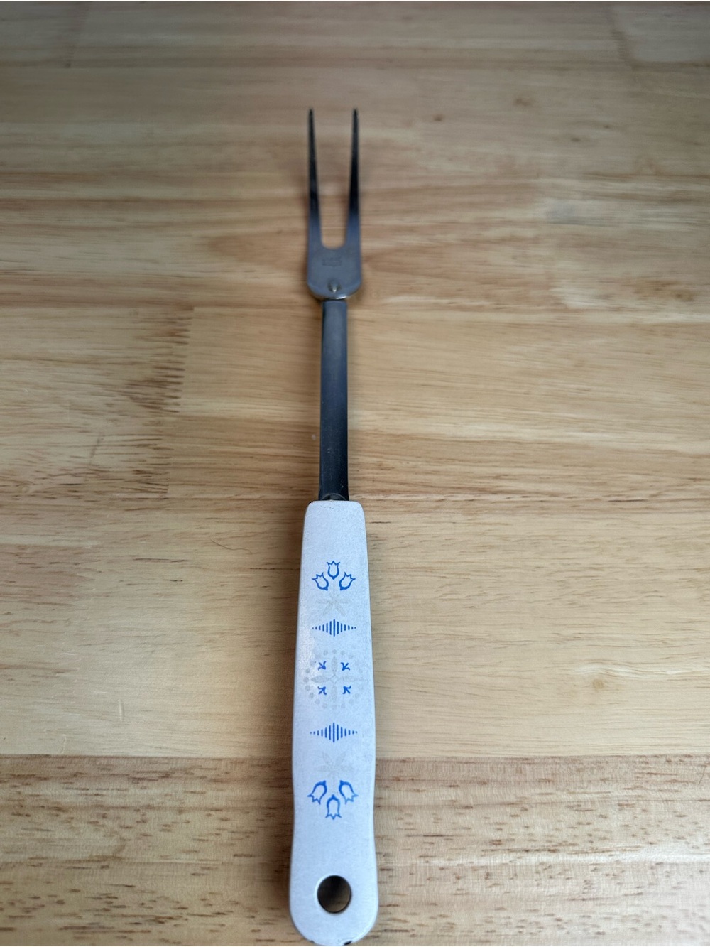 Ekco chromium plated Dutch tulip pattern meat serving fork USA 11 3/8 vintage